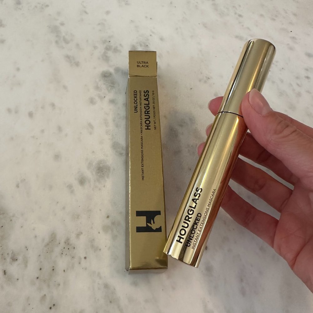 NEW IN BOX Hourglass Unlocked mascara